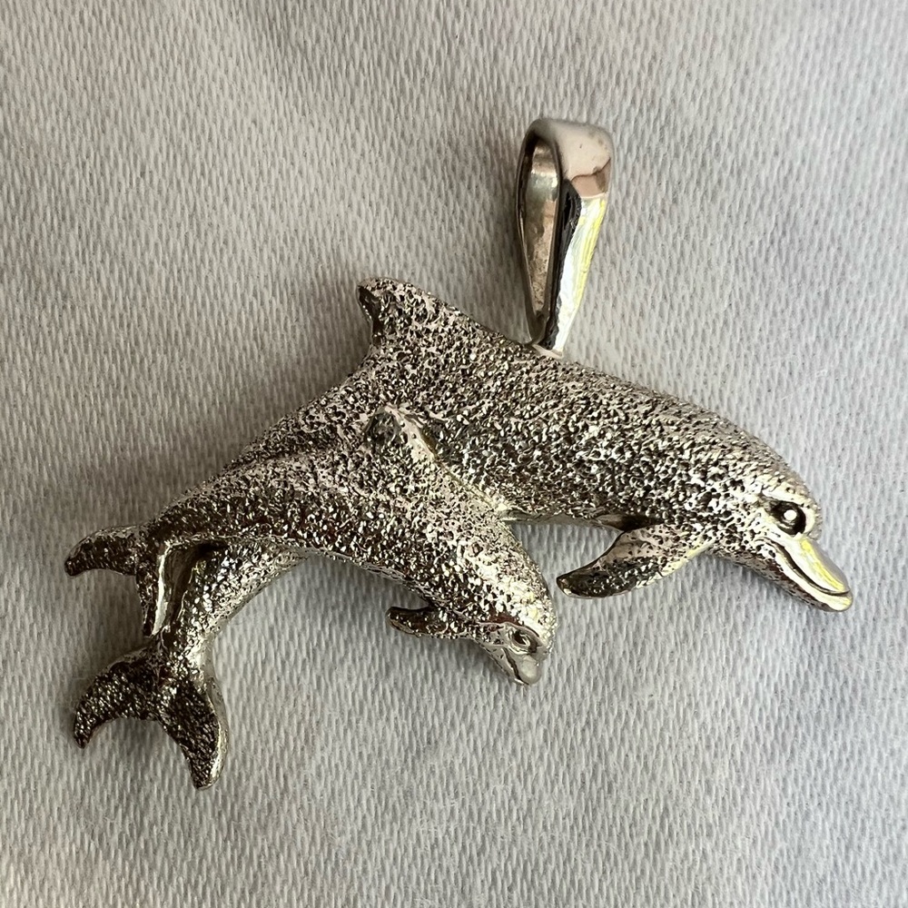 🐬Double Dolphin Pendant🐬
